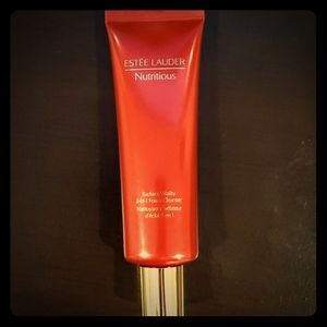 Estee Lauder Nutritious 2 in 1 foam cleanser